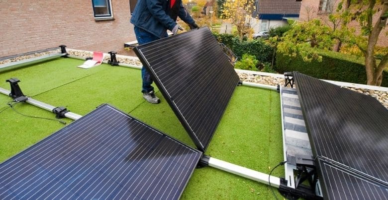 zonnepanelen plat dak installatie